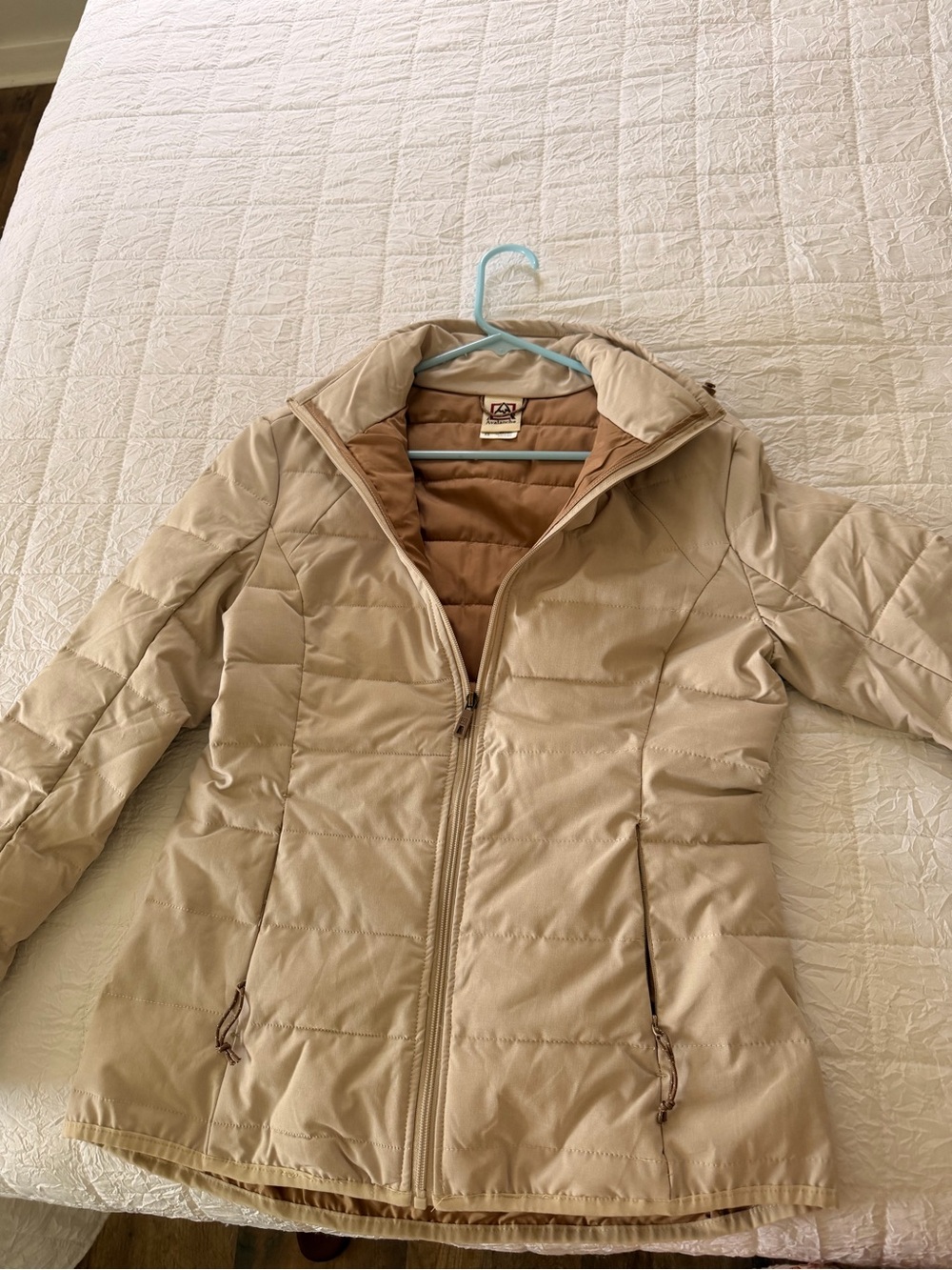 Avalanche Women's Light Beige Quilted Puffer Jacket